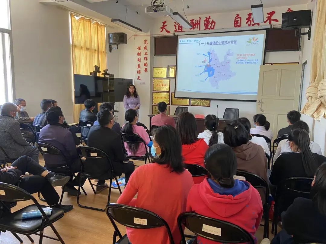 腫瘤、生殖專家與隆陽區(qū)多家衛(wèi)生院開展學術交流